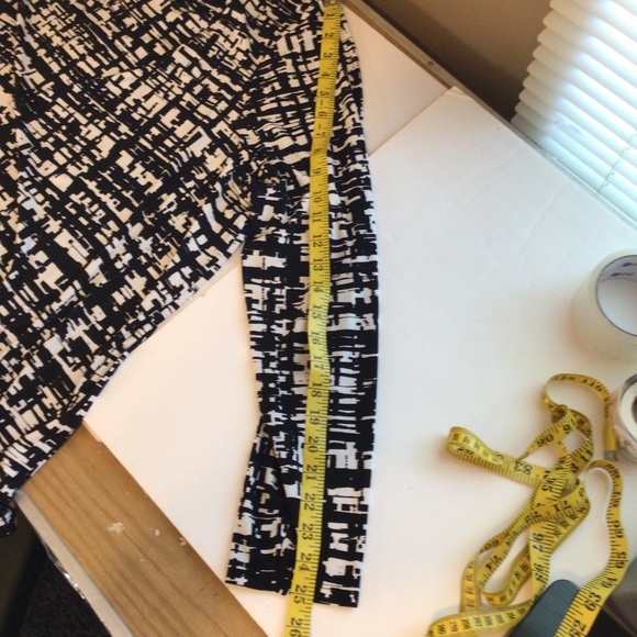 Tahari women's top black white size 2X long sleeve casual career stretch mature - Picture 12 of 12